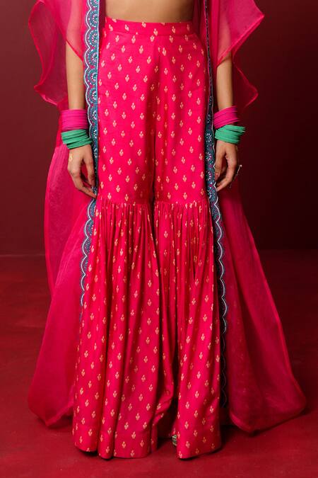 Ridhimaa Gupta_Magenta Cotton, Viscose Embroidery Square Neck Ditya Border Cape Sharara Set _Online_at_Aza_Fashions