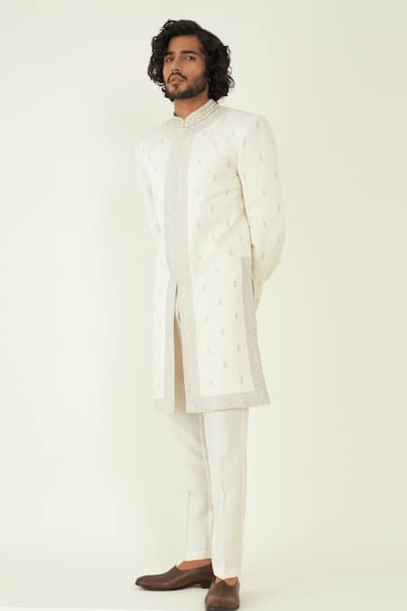 Ridhimaa Gupta_Off White Viscose, Silk Embroidery Aarzoo Zari Sherwani Set _at_Aza_Fashions