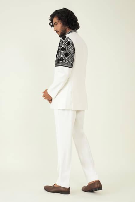 Ridhimaa Gupta Soulful Silhouette Resham Embroidered Bandhgala With Pant 