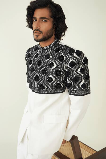 Ridhimaa Gupta_White Embroidery Soulful Silhouette Resham Bandhgala With Pant _Online_at_Aza_Fashions