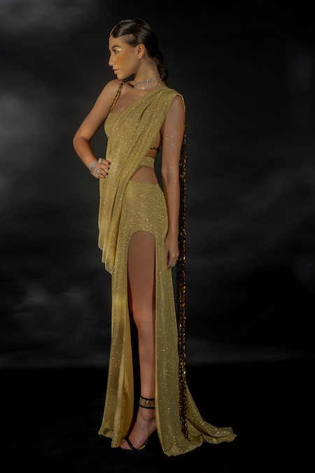 Nikhil Thampi Gold Volvo Embellished Shimmer Pre-draped Lehenga Saree With Blouse at Aza Fashions Nikhil Thampi_Gold Volvo Embellished Shimmer Pre-draped Lehenga Saree With Blouse _at_Aza_Fashions