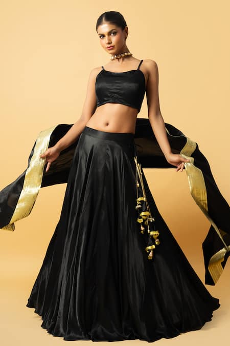 Quench A Thirst_Black Modal, Satin Lace V-neck Solid Lehenga Set With Border Dupatta _Online_at_Aza_Fashions