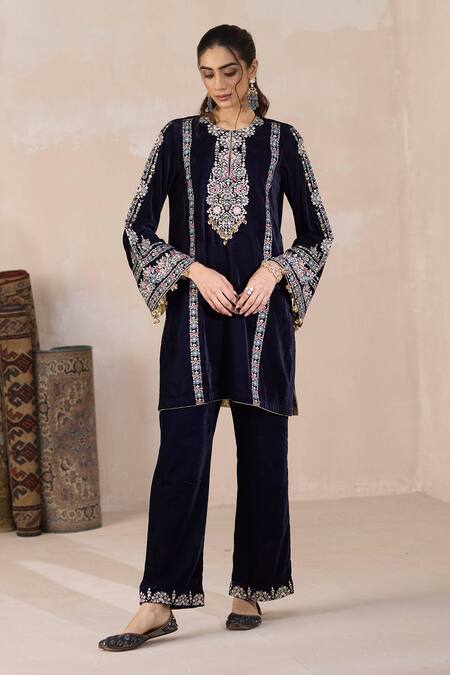 Buy Inej Blue Velvet Sequins, Embroidery Round Neck Kashmiri Kurta And Pant Set Online at Aza Fashions Buy_Inej_Blue Velvet Sequins, Embroidery Round Neck Kashmiri Kurta And Pant Set _Online_at_Aza_Fashions