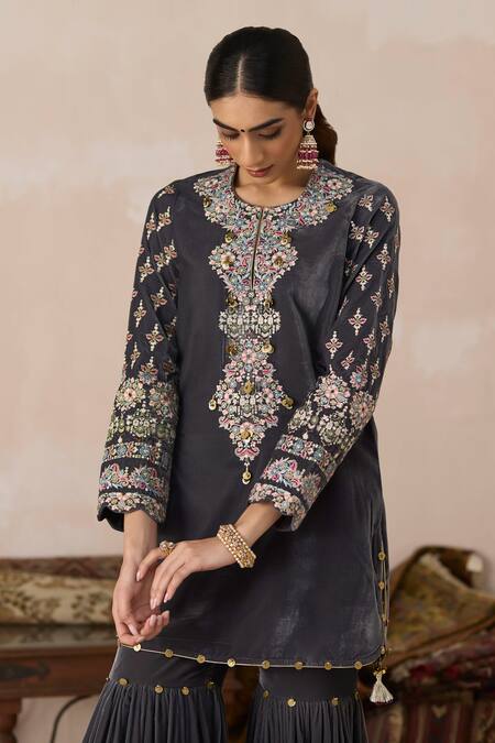 Inej Grey Velvet Embroidery, Sequins, Zari Round Neck Floral Kurta And Gharara Set Online at Aza Fashions Inej_Grey Velvet Embroidery, Sequins, Zari Round Neck Floral Kurta And Gharara Set _Online_at_Aza_Fashions