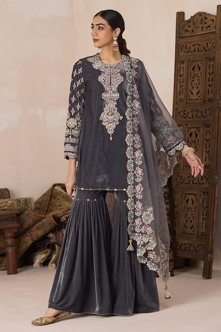 Shop Inej Grey Organza Embroidery Floral Border Dupatta at Aza Fashions Shop_Inej_Grey Organza Embroidery Floral Border Dupatta _at_Aza_Fashions