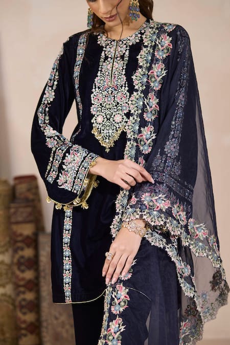 Shop Inej Blue Organza Embroidery Border Dupatta Online at Aza Fashions Shop_Inej_Blue Organza Embroidery Border Dupatta _Online_at_Aza_Fashions