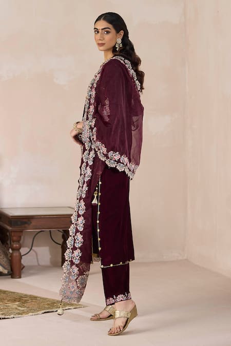 Shop Inej Maroon Organza Embroidery Floral Border Dupatta at Aza Fashions Shop_Inej_Maroon Organza Embroidery Floral Border Dupatta _at_Aza_Fashions