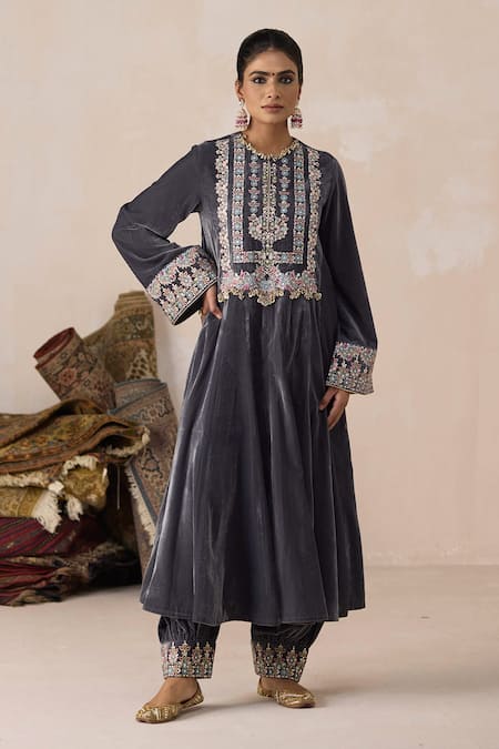 Inej Grey Velvet Sequins, Zari Round Floral Embroidered Kalidar Kurta And Salwar Set Online at Aza Fashions Inej_Grey Velvet Sequins, Zari Round Floral Embroidered Kalidar Kurta And Salwar Set _Online_at_Aza_Fashions