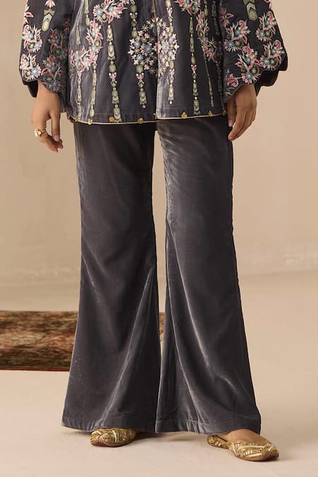 Inej Grey Velvet Sequins, Zari, Embroidery Collared Floral Coat Kurta And Pant Set Online at Aza Fashions Inej_Grey Velvet Sequins, Zari, Embroidery Collared Floral Coat Kurta And Pant Set _Online_at_Aza_Fashions
