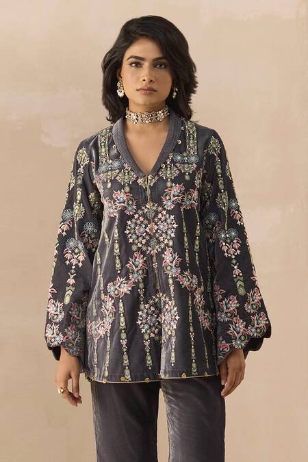 Buy Inej Grey Velvet Sequins, Zari, Embroidery Collared Floral Coat Kurta And Pant Set Online at Aza Fashions Buy_Inej_Grey Velvet Sequins, Zari, Embroidery Collared Floral Coat Kurta And Pant Set _Online_at_Aza_Fashions