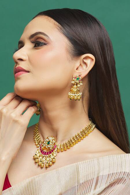 Our Purple Studio Red Diamonds, Stones Kundan Embellished Pendant Necklace Set Online at Aza Fashions Our Purple Studio_Red Diamonds, Stones Kundan Embellished Pendant Necklace Set _Online_at_Aza_Fashions