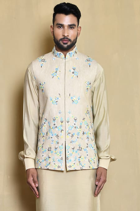 Arihant Rai Sinha Off White Silk Embroidery Floral Bundi And Kurta Set at Aza Fashions Arihant Rai Sinha_Off White Silk Embroidery Floral Bundi And Kurta Set _at_Aza_Fashions