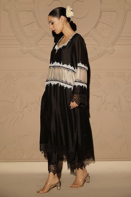 Jubinav Chadha_Black Chanderi Lace Square Neck Cutwork Kurta And Pant Set _Online_at_Aza_Fashions