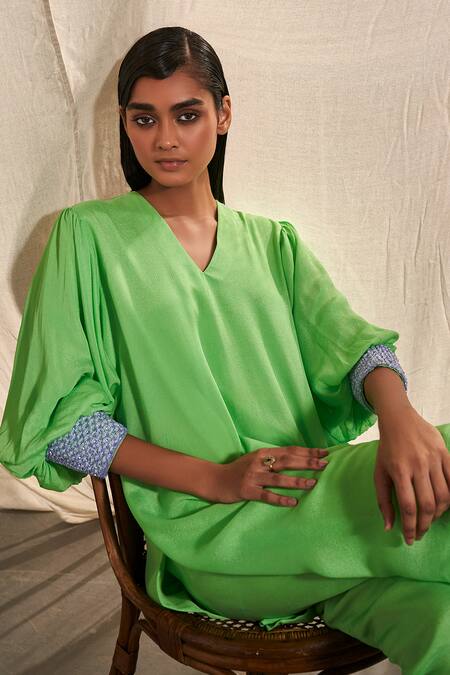 Buy_Kashmiraa_Green Chiffon Sequins V-neck Bishop Sleeve Kurta And Pant Set _Online_at_Aza_Fashions