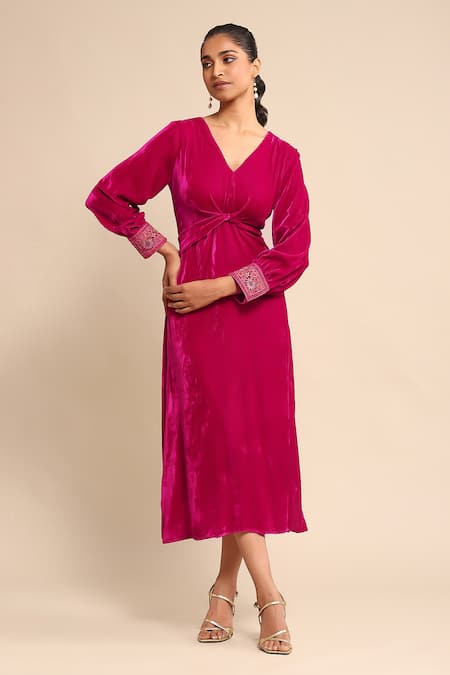 Fuchsia Pink Bardot Frill Hem Midi Dress. Dresses | PrettyLittleThing