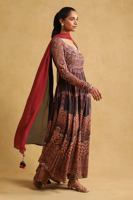 Buy_Ritu Kumar_Black Silk Embroidery Round Neck Geometric Print Anarkali Set_Online_at_Aza_Fashions