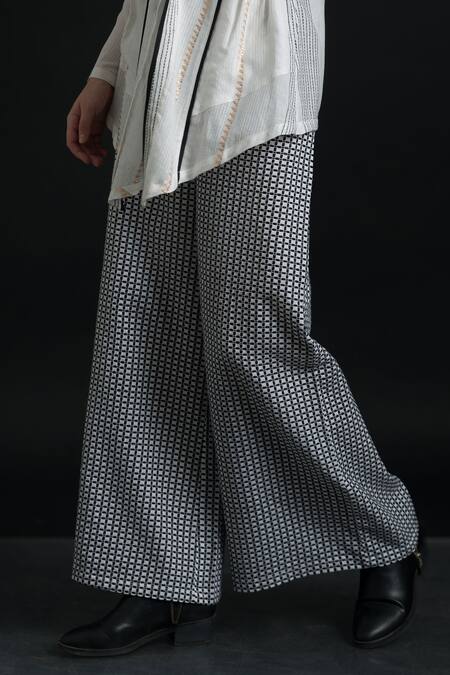 Orcr White Cotton Shawl Neck Woven Stripe Pattern Jacket And Pant Set at Aza Fashions Orcr_White Cotton Shawl Neck Woven Stripe Pattern Jacket And Pant Set _at_Aza_Fashions