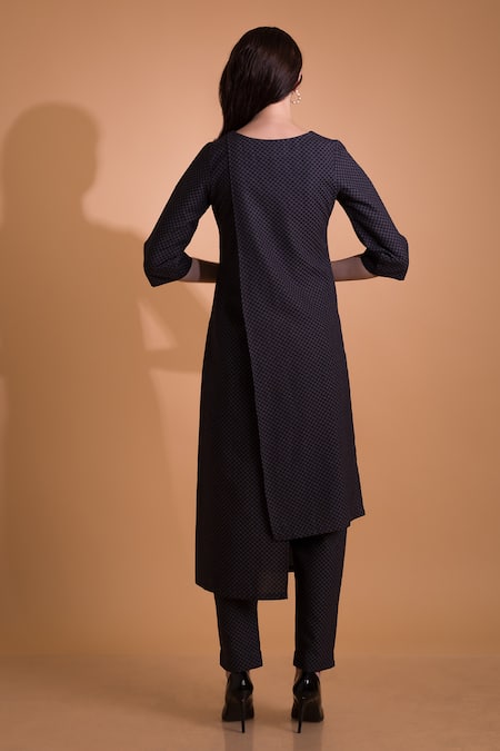 Shop Orcr Grey Cotton Round Neck Checkered Patterned Long Top With Pant at Aza Fashions Shop_Orcr_Grey Cotton Round Neck Checkered Patterned Long Top With Pant _at_Aza_Fashions