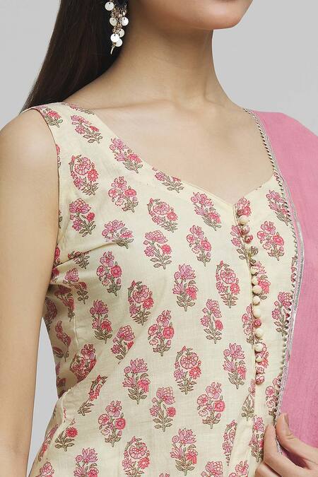 Shop Naintara Bajaj Cream Cotton, Voile Gota Patti Polo Acanthus Bloom Print Kurta Lehenga Set Online at Aza Fashions Shop_Naintara Bajaj_Cream Cotton, Voile Gota Patti Polo Acanthus Bloom Print Kurta Lehenga Set_Online_at_Aza_Fashions