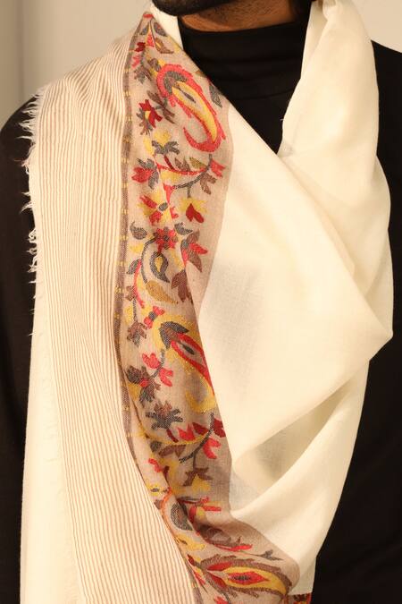Dusala White Mahesh Woven Floral Border Stole Online at Aza Fashions Dusala_White Mahesh Woven Floral Border Stole _Online_at_Aza_Fashions
