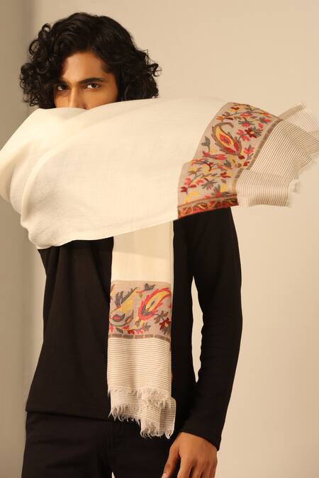 Buy Dusala White Mahesh Woven Floral Border Stole Online at Aza Fashions Buy_Dusala_White Mahesh Woven Floral Border Stole _Online_at_Aza_Fashions