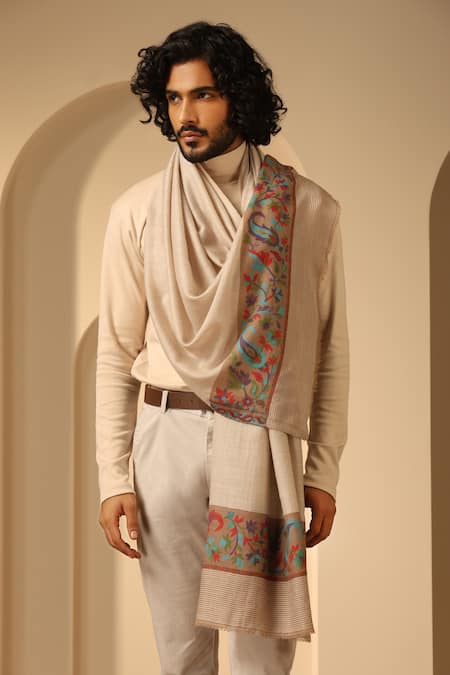 Shop_Dusala_Off White Chandra Woven Kani Border Stole _at_Aza_Fashions