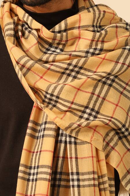 DUSALA_Yellow Woven Checks Stole _Online_at_Aza_Fashions