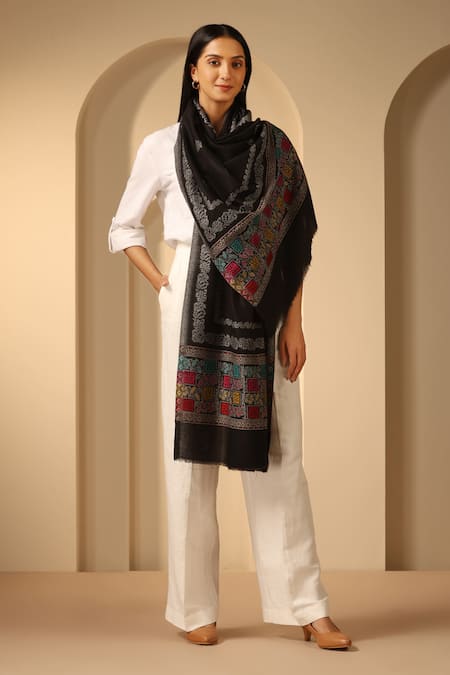 DUSALA Shrungar Floral Pattern Cashmere Stole 
