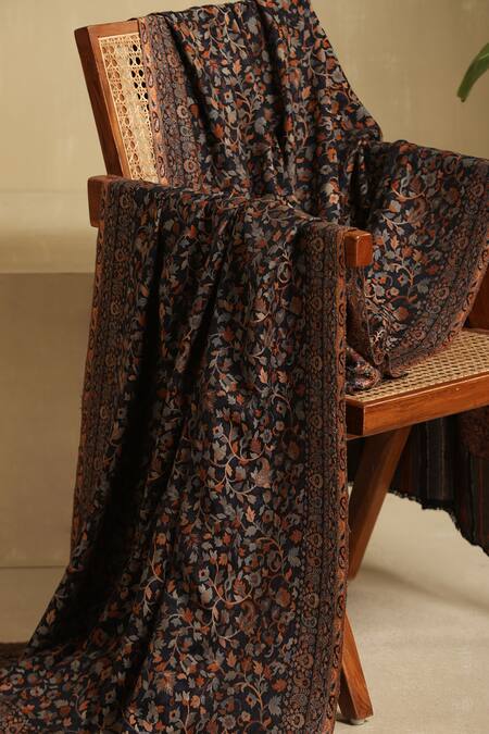 Buy_Dusala_White Reha Floral Kani Pattern Cashmere Full Shawl_Online_at_Aza_Fashions