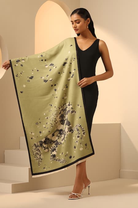 Shop Dusala Green Hope Floral Woven Stole at Aza Fashions Shop_Dusala_Green Hope Floral Woven Stole _at_Aza_Fashions