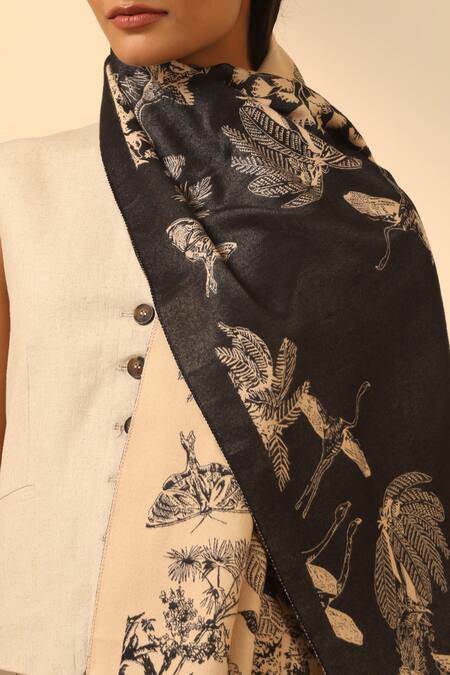 Buy_Dusala_Cream Nature Sera Woven Stole_Online_at_Aza_Fashions