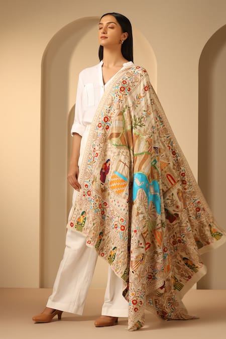 Dusala_White Aanshi Rural Rajasthan Tila Kalamkari Pashmina Shawl _Online_at_Aza_Fashions