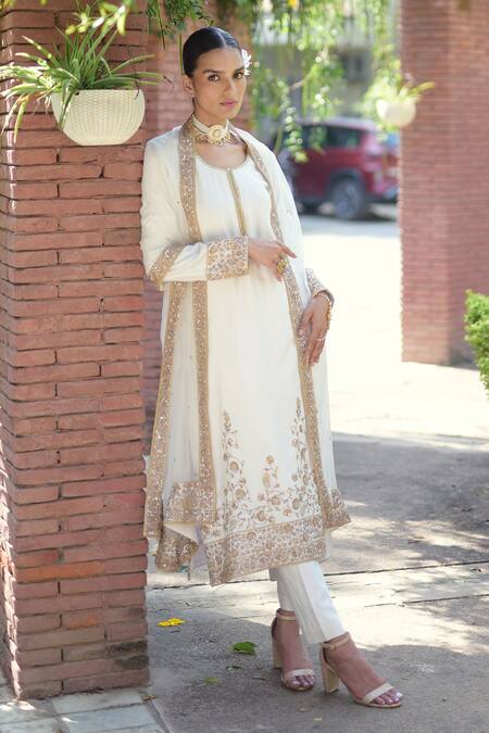 Buy_Talking Threads_Ivory Silk Organza, Spandex Beads, Sequins Floral Marodi Embroidered Kurta Set _Online_at_Aza_Fashions
