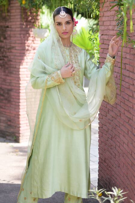 Buy Talking Threads Green , Spandex, Organza Sequins, Beads Hand Embroidered Kurta Pant Set Buy_Talking Threads_Green , Spandex, Organza Sequins, Beads Hand Embroidered Kurta Pant Set