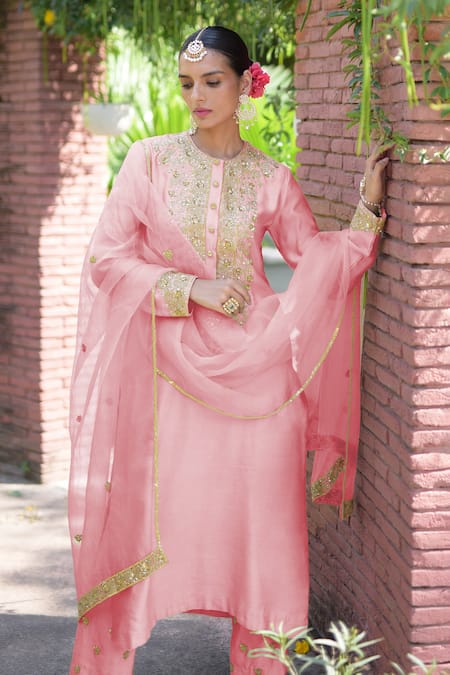 Shop Talking Threads Pink Silk Organza Sequins, Beads, Embroidery Round Marori Hand Kurta Pant Set Online at Aza Fashions Shop_Talking Threads_Pink Silk Organza Sequins, Beads, Embroidery Round Marori Hand Kurta Pant Set _Online_at_Aza_Fashions