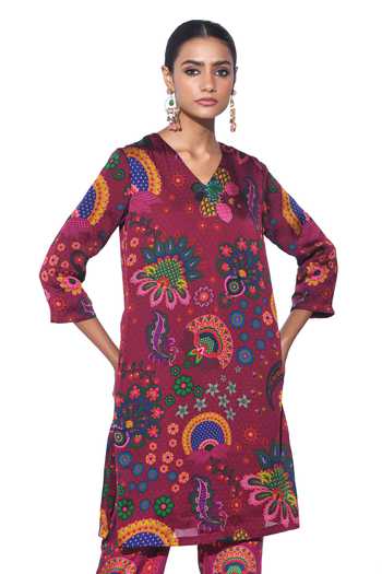 Shop Siddhartha Bansal Red Organza, Satin, V-neck Paisley Print Kurta And Pant Set Online at Aza Fashions Shop_Siddhartha Bansal_Red Organza, Satin, V-neck Paisley Print Kurta And Pant Set _Online_at_Aza_Fashions