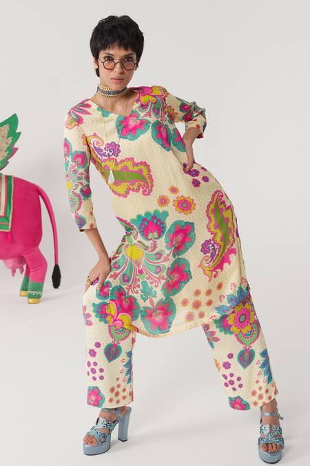 Siddhartha Bansal Cream Tunic Organza Satin Printed Floral V-neck Kurta With Pant Online at Aza Fashions Siddhartha Bansal_Cream Tunic Organza Satin Printed Floral V-neck Kurta With Pant _Online_at_Aza_Fashions