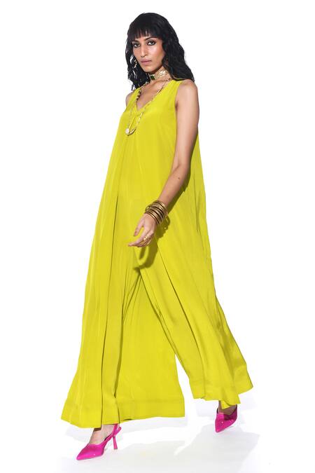 Siddhartha Bansal_Green Crepe V-neck Solid Asymmetric Jumpsuit _Online_at_Aza_Fashions