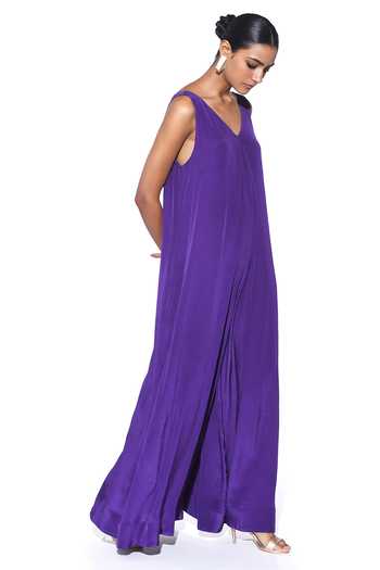 Siddhartha Bansal_Purple Crepe V-neck Solid Pleated Jumpsuit _Online_at_Aza_Fashions