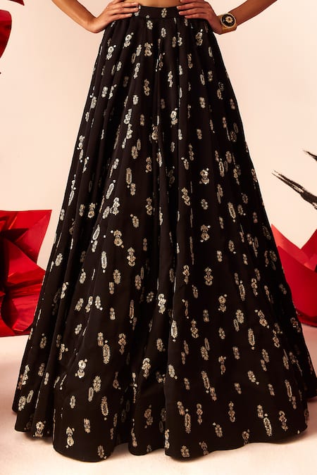 Bhumika Sharma_Black Net, Twill Embroidery Sweetheart Neck Blouse And Floret Print Lehenga Set _Online_at_Aza_Fashions