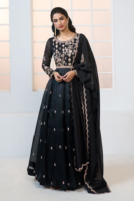 Buy Black Anarkali Pure Organza Hand Embroidered Floral With Dupatta For  Women by Aariyana Couture Online at Aza Fashions.