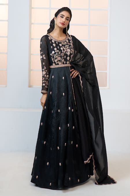 Buy_Aariyana Couture_Black Organza, Viscose Embroidery Round Neck Floral Anarkali With Dupatta