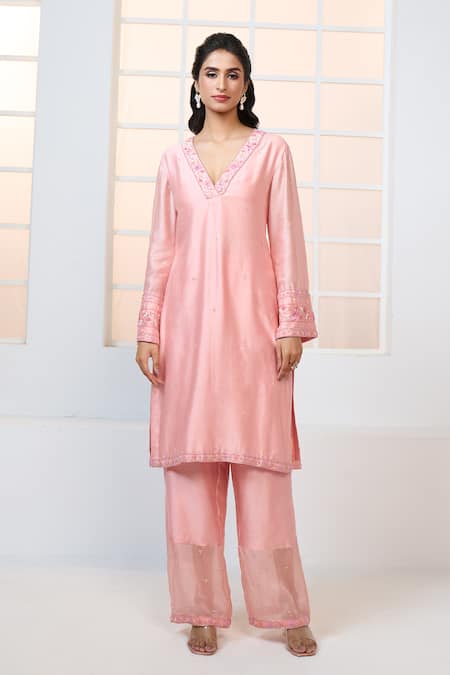 Aariyana Couture Peach Chanderi , Viscose, Satin Embroidery V-neck Kurta Pant Set Online at Aza Fashions Aariyana Couture_Peach Chanderi , Viscose, Satin Embroidery V-neck Kurta Pant Set_Online_at_Aza_Fashions
