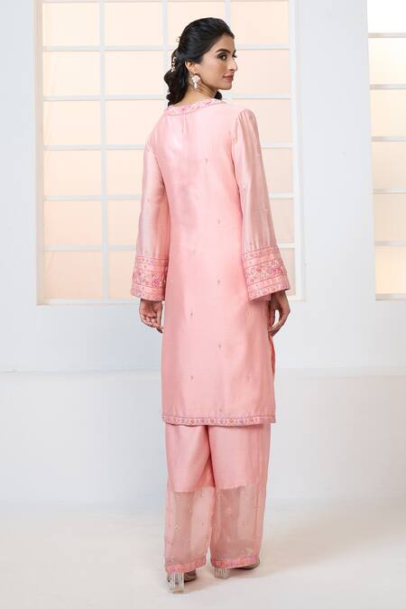 Shop Aariyana Couture Peach Chanderi , Viscose, Satin Embroidery V-neck Kurta Pant Set at Aza Fashions Shop_Aariyana Couture_Peach Chanderi , Viscose, Satin Embroidery V-neck Kurta Pant Set_at_Aza_Fashions