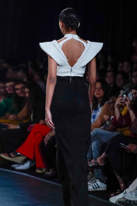 Shop Pankaj & Nidhi Ivory Satin Embroidery Plunge Neck Warrior Goddess Criss-cross Harness at Aza Fashions Shop_Pankaj & Nidhi_Ivory Satin Embroidery Plunge Neck Warrior Goddess Criss-cross Harness _at_Aza_Fashions