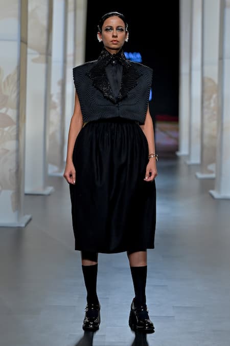 Shop Pankaj & Nidhi Black Satin Embroidery Collared Samurai Quilted Jacket at Aza Fashions Shop_Pankaj & Nidhi_Black Satin Embroidery Collared Samurai Quilted Jacket _at_Aza_Fashions