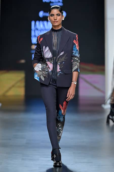 Pankaj & Nidhi Black Crepe Embroidery Magnified Still Life Blossom Print Blazer Online at Aza Fashions Pankaj & Nidhi_Black Crepe Embroidery Magnified Still Life Blossom Print Blazer _Online_at_Aza_Fashions