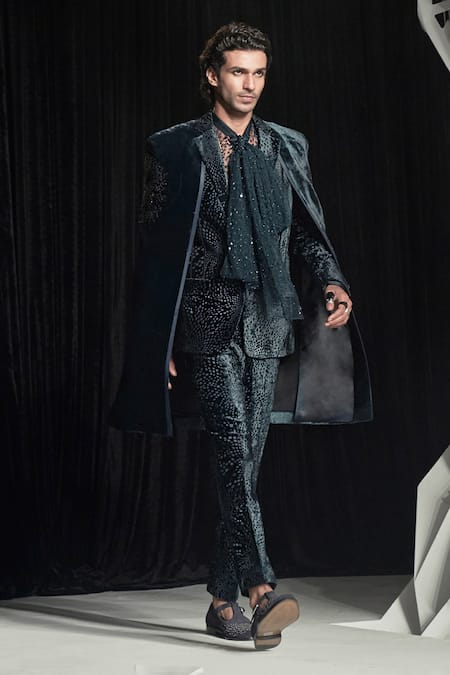Shop Rohit Gandhi + Rahul Khanna Green Silk, Velvet Beads Supernova Embroidered Jacket at Aza Fashions Shop_Rohit Gandhi + Rahul Khanna_Green Silk, Velvet Beads Supernova Embroidered Jacket _at_Aza_Fashions