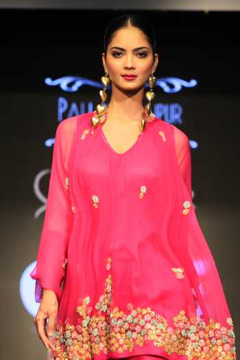 Pallavi Jaipur Floral Embroidered Tunic & Pant Set 