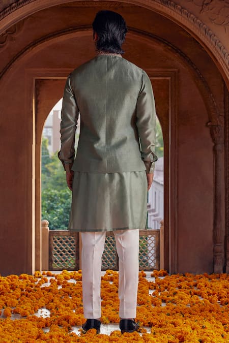 Shop Studio Bagechaa Green Chanderi Embroidery Thread Bundi Set at Aza Fashions Shop_Studio Bagechaa_Green Chanderi Embroidery Thread Bundi Set _at_Aza_Fashions